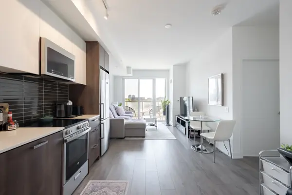 1787 St. Clair AVE W #531, Toronto W03, ON M6N 0B7