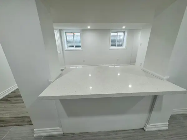 97 Central Park BLVD N #Basement Unit, Oshawa, ON L1G 5Y4
