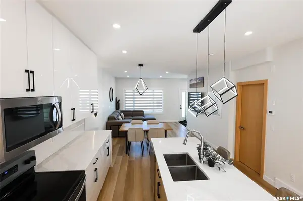 1527 Richardson ROAD, Saskatoon, SK S7M 0W9