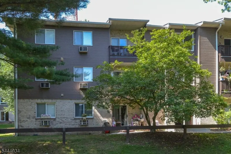 308 Federal Hill Rd #308, Pompton Lakes Boro, NJ 07442