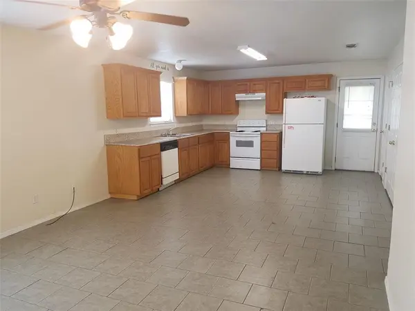 225 Blue Bell Court, Weatherford, TX 76088