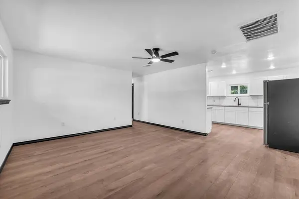 700 4th Street, Bruceville Eddy, TX 76524