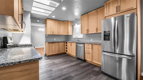 1528 W Day Street, Denison, TX 75020