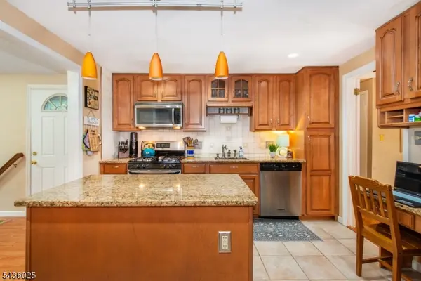 62 Trocha Ave, Livingston Twp., NJ 07039