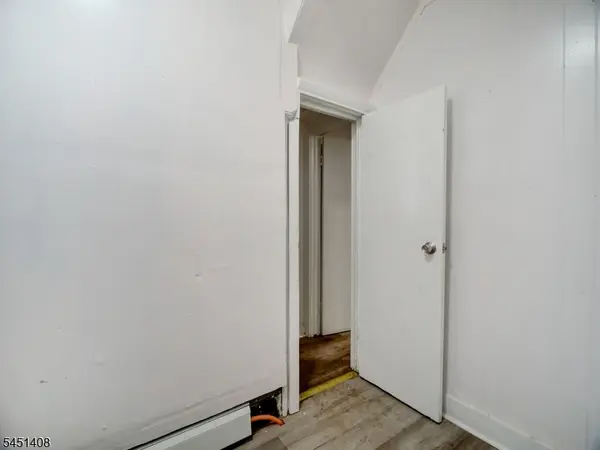 54 N 4Th St, Paterson City, NJ 07522