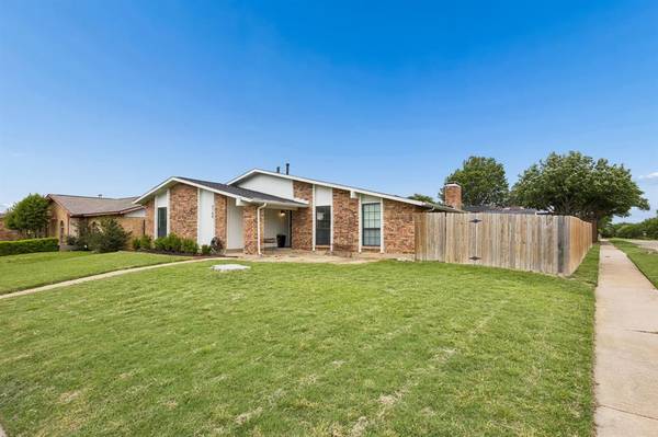 5168 Pruitt Drive, The Colony, TX 75056
