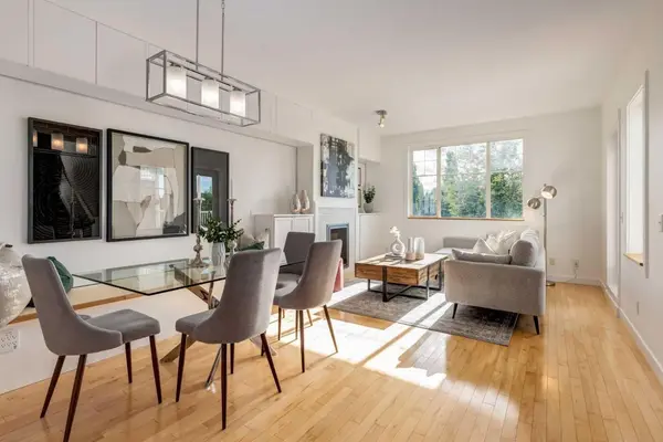 281 Cougar Ridge DR SW #804, Calgary, AB T3H 0J3