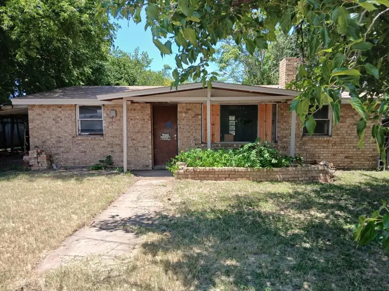 2010 Nowlin Road, Coleman, TX 76834