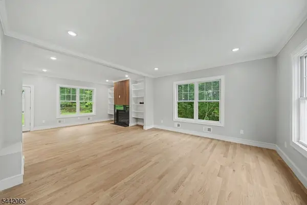21 Willow Ave, Randolph Twp., NJ 07869