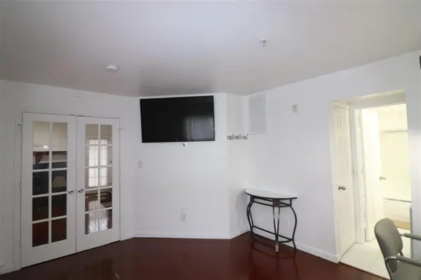 9817 Walnut Street #103, Dallas, TX 75243