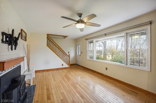 23 Crescent Dr, New Providence Boro, NJ 07974