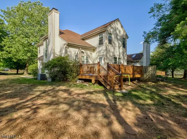 13 Mohawk Trl, Branchburg Twp., NJ 08876