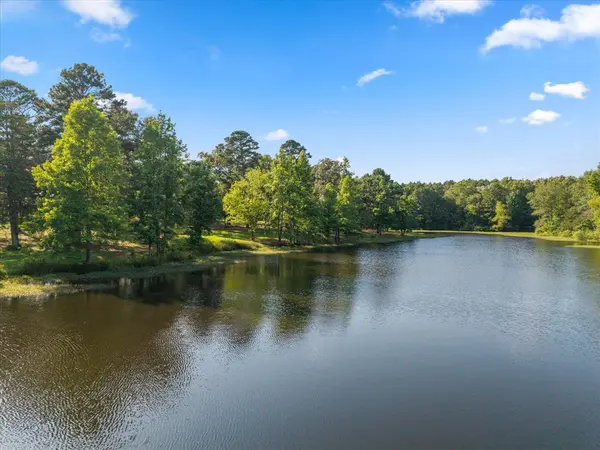 4940 Frontage Road, Winfield, TX 75493