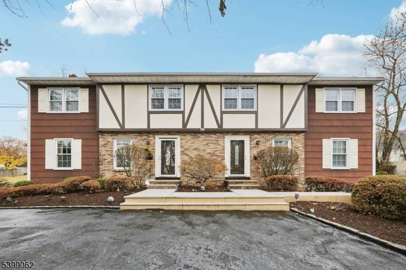 822 Pompton Ave, Cedar Grove Twp., NJ 07009