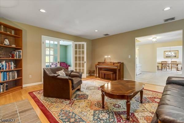 34 Deire Dr, Sparta Twp., NJ 07871
