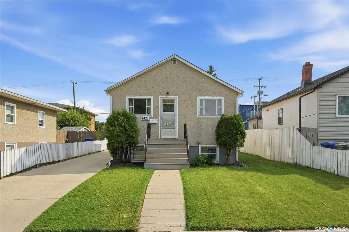 1421 23rd STREET W, Saskatoon, SK S7L 0B1