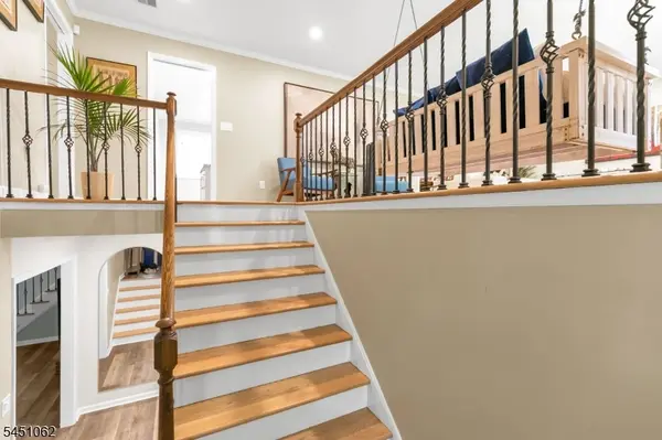 67 Kinnan Way, Bernards Twp., NJ 07920