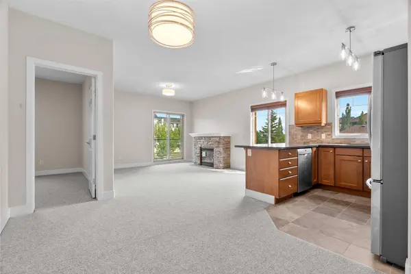 92 Crystal Shores RD #4203, Okotoks, AB T1S 2N2