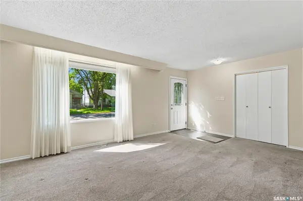 725 7th STREET E, Saskatoon, SK S7H 0Y1