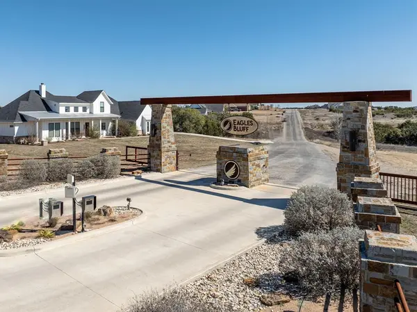 1145 Eagles Bluff Drive, Weatherford, TX 76087