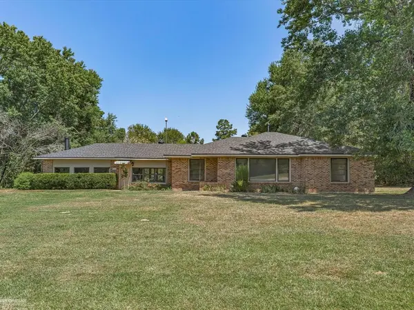 4878 Stonewall Frierson Road, Stonewall, LA 71078