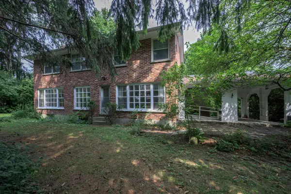 850 Commissioners RD W, London South, ON N6K 1C2