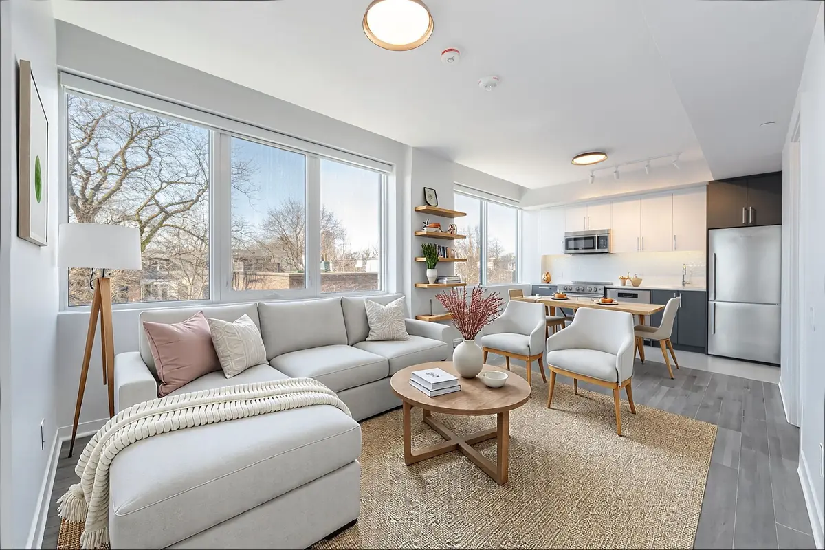 664 Spadina AVE #203, Toronto C01, ON M5S 2H7