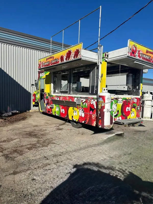 1688 Dundas ST, London East, ON N5W 3C9