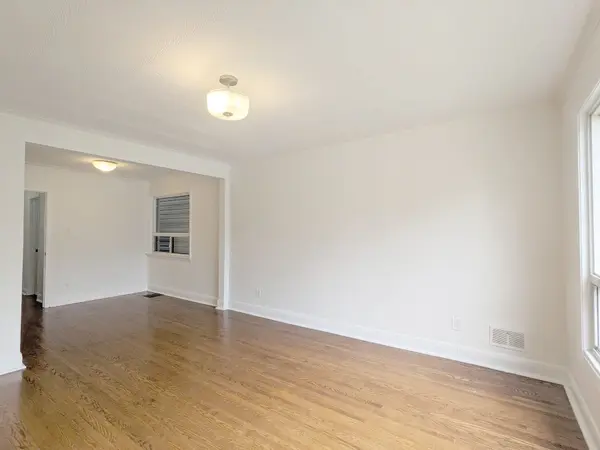 242 Robina AVE #Main, Toronto C03, ON M6C 3Z1