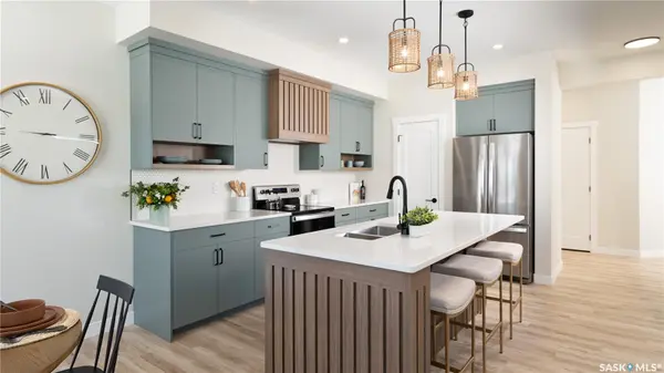 442 Fortosky MANOR, Saskatoon, SK S7M 5X3