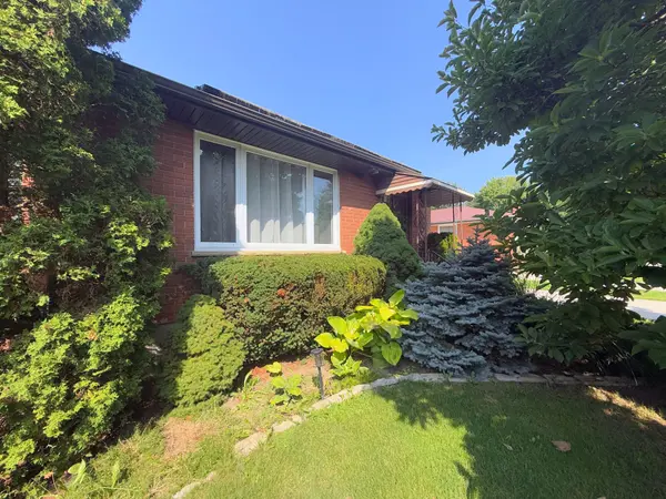 82 Lacey CRES, London South, ON N6E 2E7