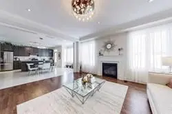 156 Ben Sinclair AVE, East Gwillimbury, ON L9N 0S2