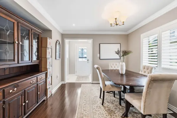 22 Spring Creek DR #33, Hamilton, ON L8B 1V7