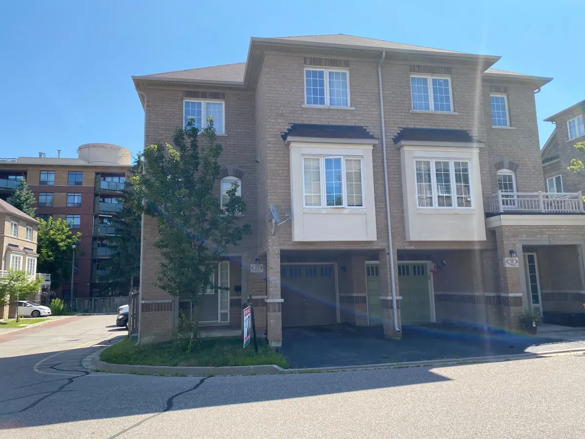 13 Vasto LN, Toronto E08, ON M1M 0C6