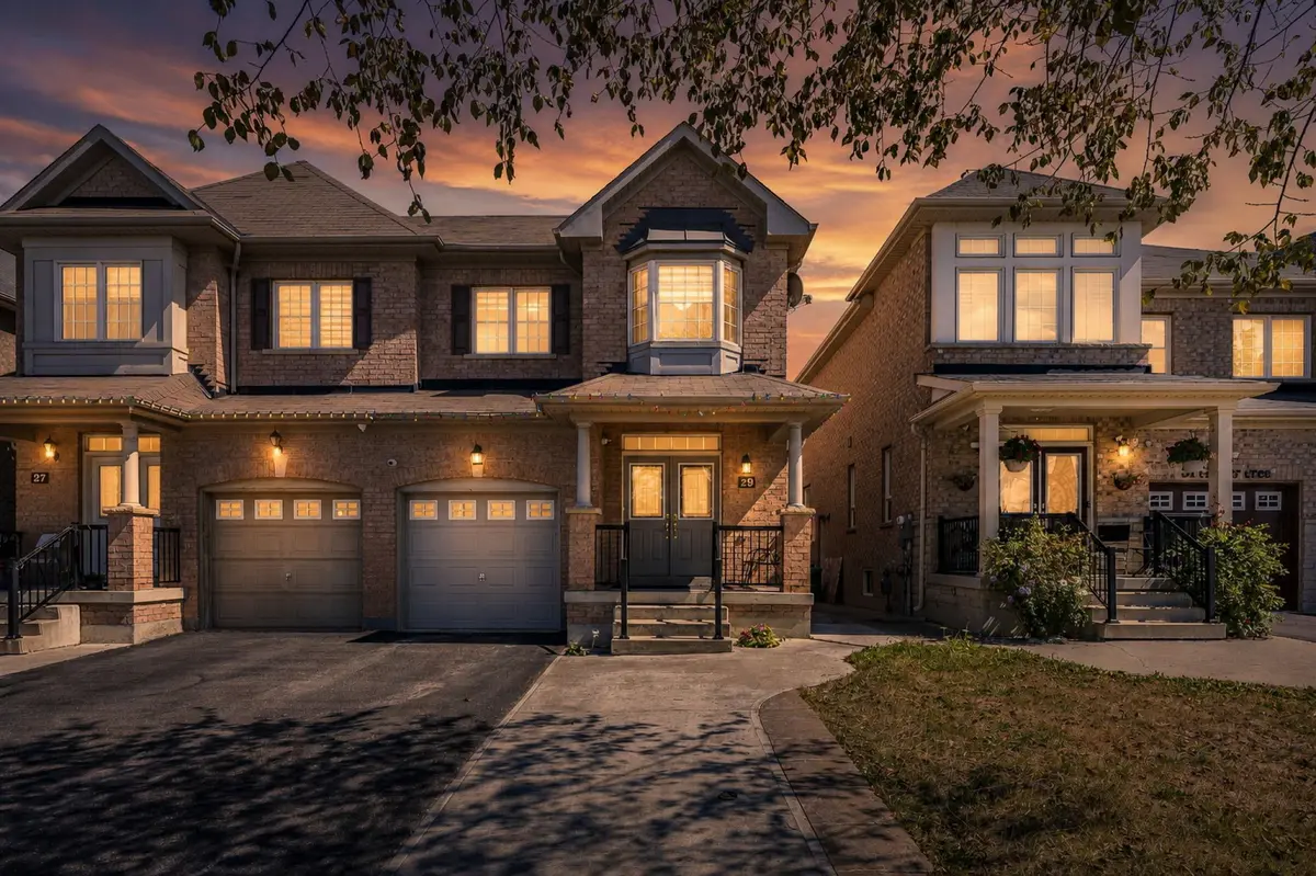 29 Gower CRES, Brampton, ON L6R 0Y1