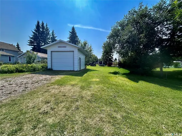 605 Spruce STREET, Moosomin, SK S0G 3N0