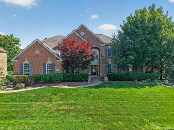 45864 Tournament DR, Northville Township, MI 48168