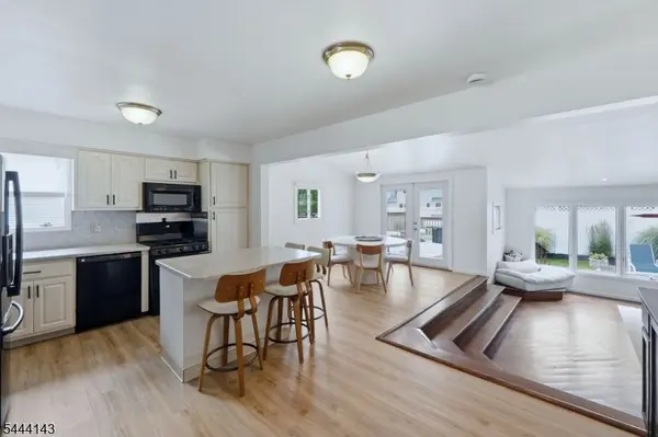 29 Daniel St, Rockaway Twp., NJ 07801