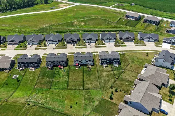417 Dawson Dr, West Branch, IA 52358