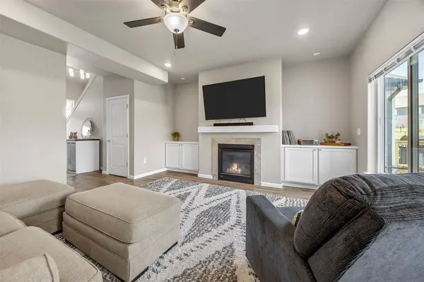 417 Dawson Dr, West Branch, IA 52358