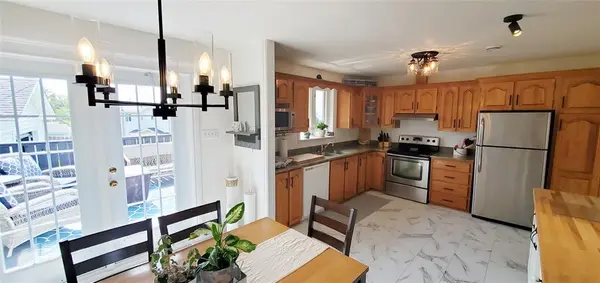 8 Breeze Place, Conception Bay South, NL A1W 4C2