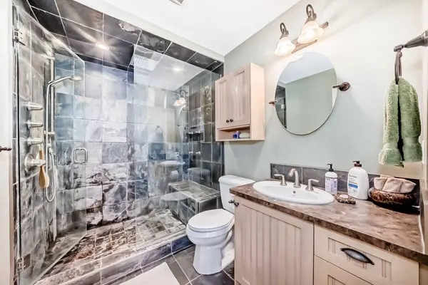 2402 16 ST, Didsbury, AB T0M0W0