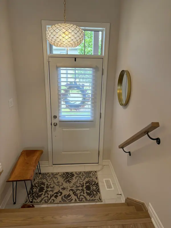 17 Lakewood Cres CRES #Unit 42, Kawartha Lakes, ON K0M 1A0