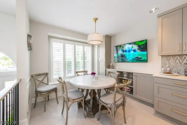 867 Alexandria Court, Ramsey Boro, NJ 07446