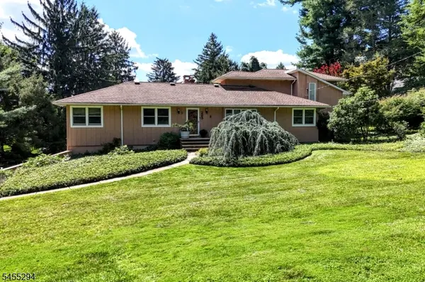 285 Sunset Rd, Pequannock Twp., NJ 07444