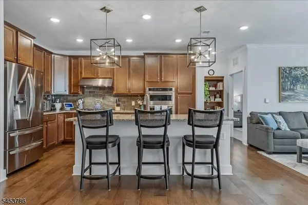 3 Vanderbilt Blvd #209, Florham Park Boro, NJ 07932