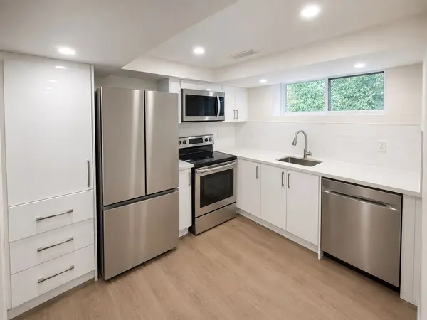 149 Altamira RD #Main/Lower, Richmond Hill, ON L4C 4C6