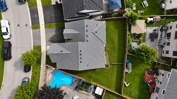 3 Maple Crown TER, Barrie, ON L4M 7H3