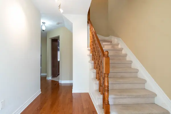 268 TEWSLEY DR, Blossom Park - Airport And Area, ON K1V 0Y6