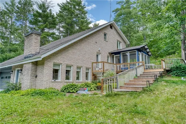 1822 Regional Road 10, Whitefish, ON P0M3E0